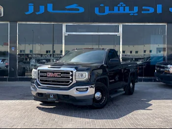 GMC  Sierra  2018  Automatic  143,000 Km  8 Cylinder  Four Wheel Drive (4WD)  Pick Up  Black