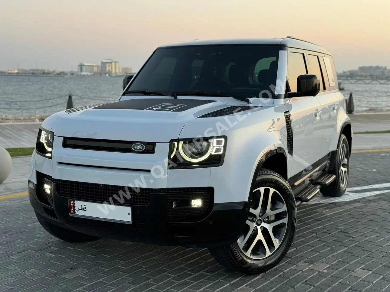 Land Rover  Defender  110 X Dynamic  2023  Automatic  69,000 Km  6 Cylinder  Four Wheel Drive (4WD)  SUV  White  With Warranty