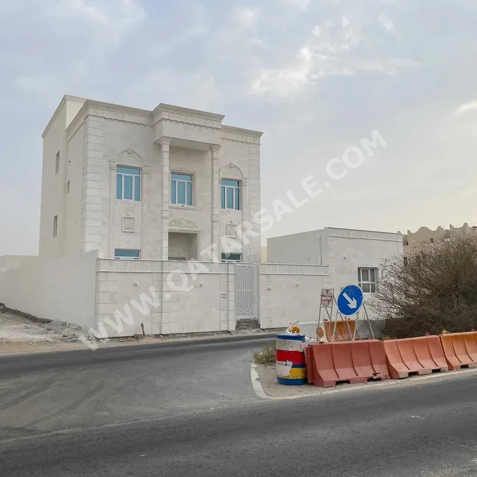 Family Residential  - Not Furnished  - Umm Salal  - Umm Salal Ali  - 7 Bedrooms