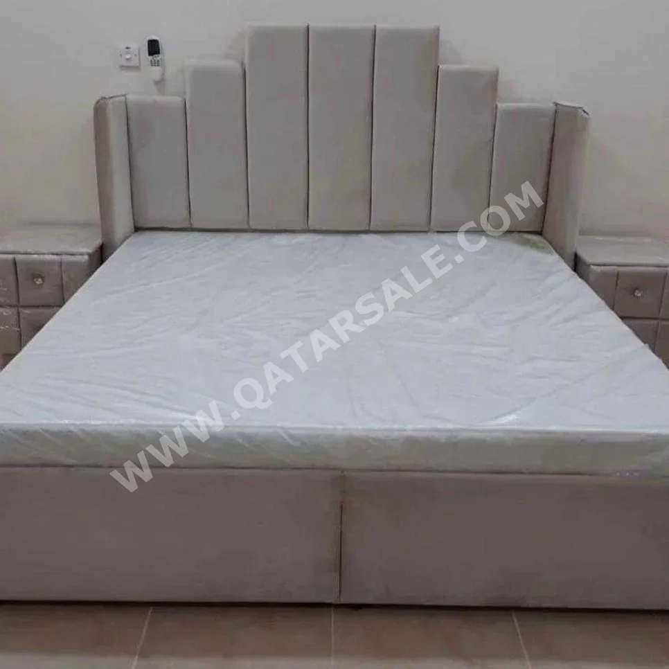 Beds - King  - Gray  - Mattress Included