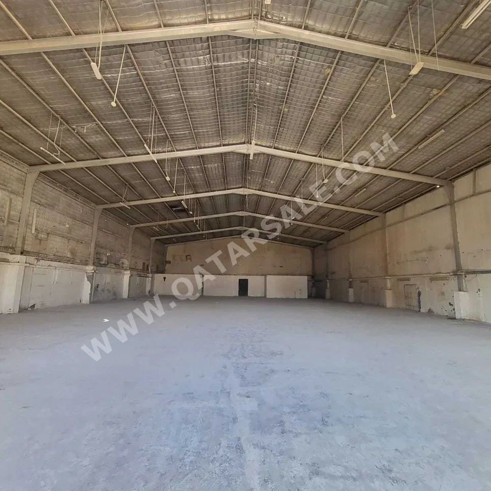 Warehouses & Stores - Al Rayyan  - Industrial Area  -Area Size: 500 Square Meter