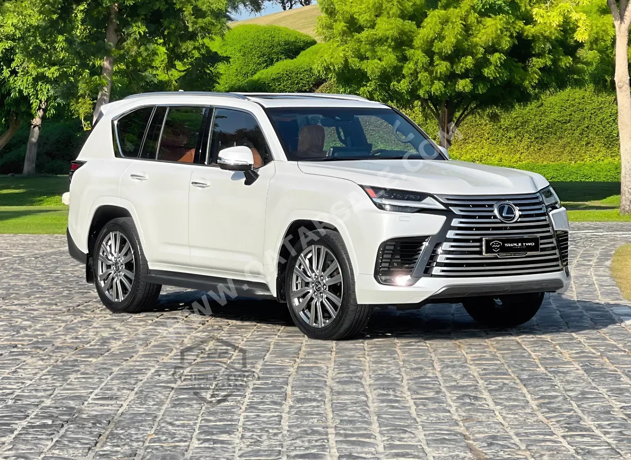 Lexus  LX  600 VIP  2023  Automatic  14,000 Km  6 Cylinder  Four Wheel Drive (4WD)  SUV  White  With Warranty