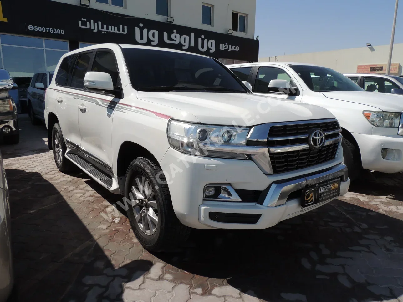 Toyota  Land Cruiser  G  2018  Automatic  250,000 Km  6 Cylinder  Four Wheel Drive (4WD)  SUV  White