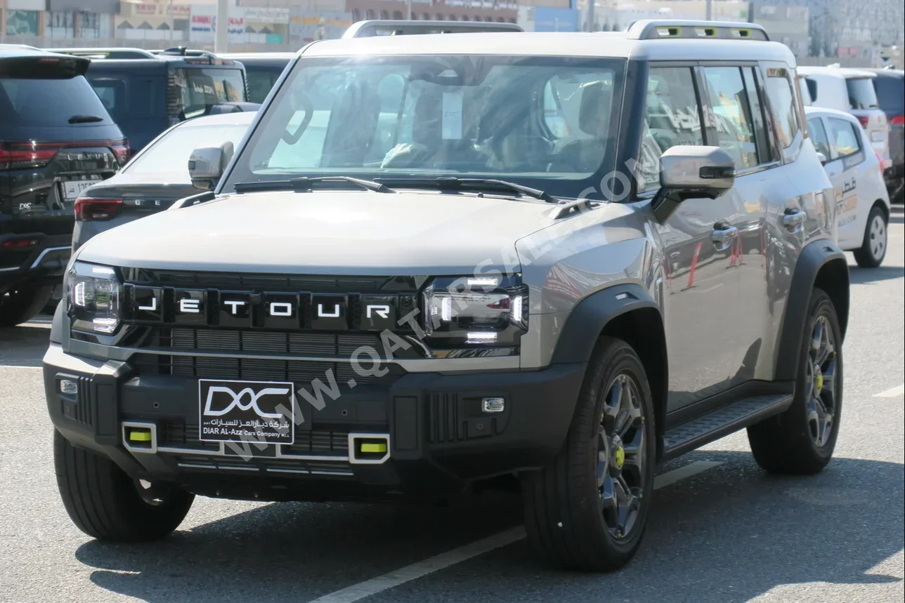 Jetour  T2  2025  Automatic  0 Km  4 Cylinder  Four Wheel Drive (4WD)  SUV  Gray  With Warranty