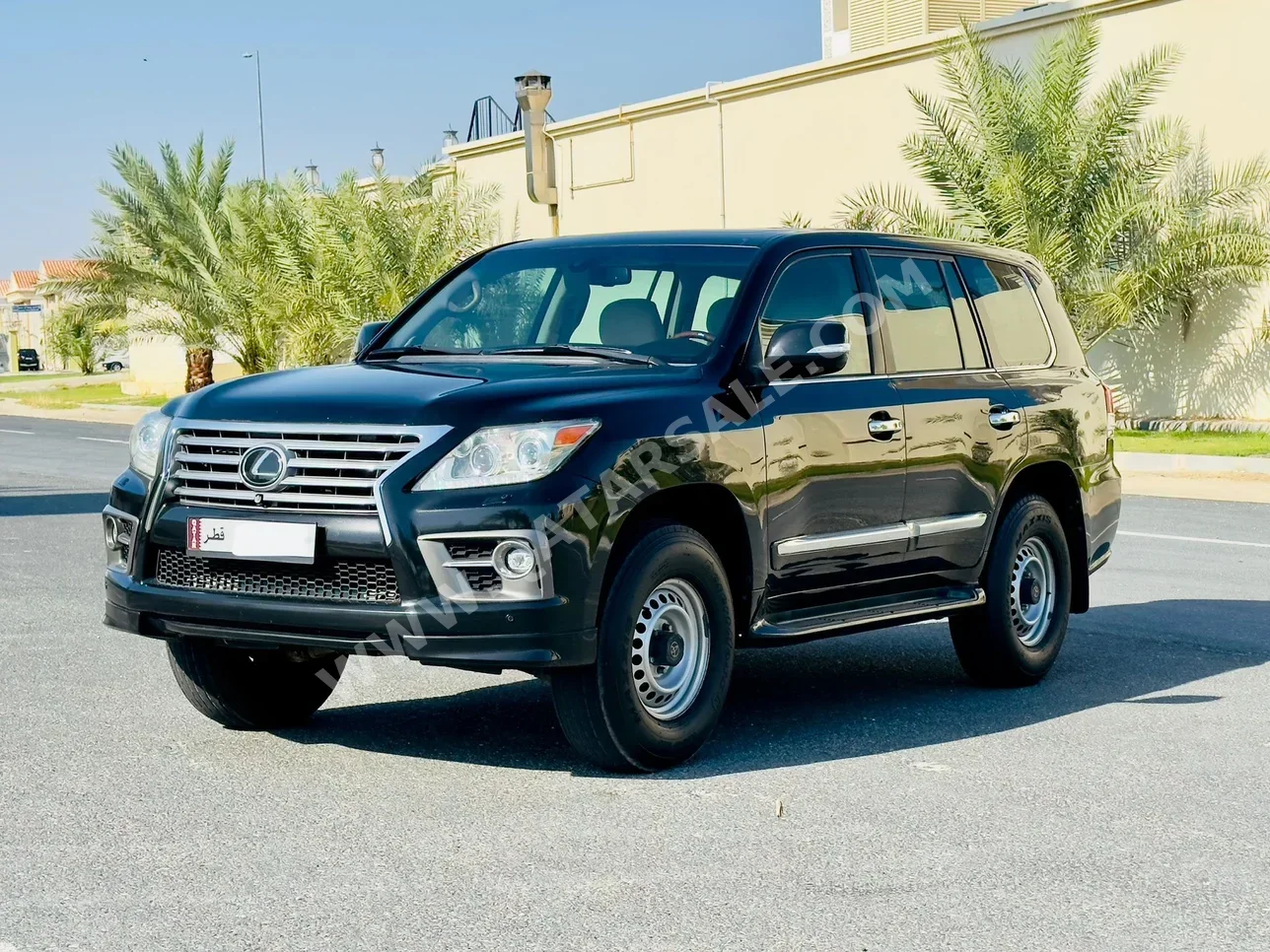 Lexus  LX  570  2011  Automatic  300,000 Km  8 Cylinder  Four Wheel Drive (4WD)  SUV  Black