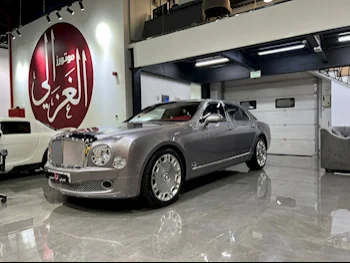 Bentley  Mulsanne  2012  Automatic  41,000 Km  8 Cylinder  All Wheel Drive (AWD)  Sedan  Gray