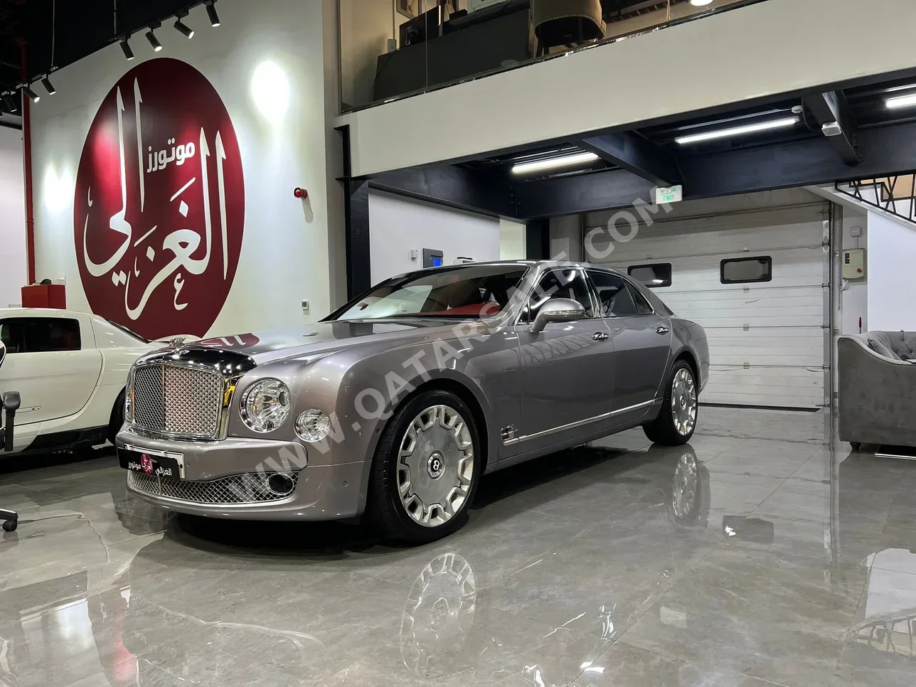 Bentley  Mulsanne  2012  Automatic  41,000 Km  8 Cylinder  All Wheel Drive (AWD)  Sedan  Gray