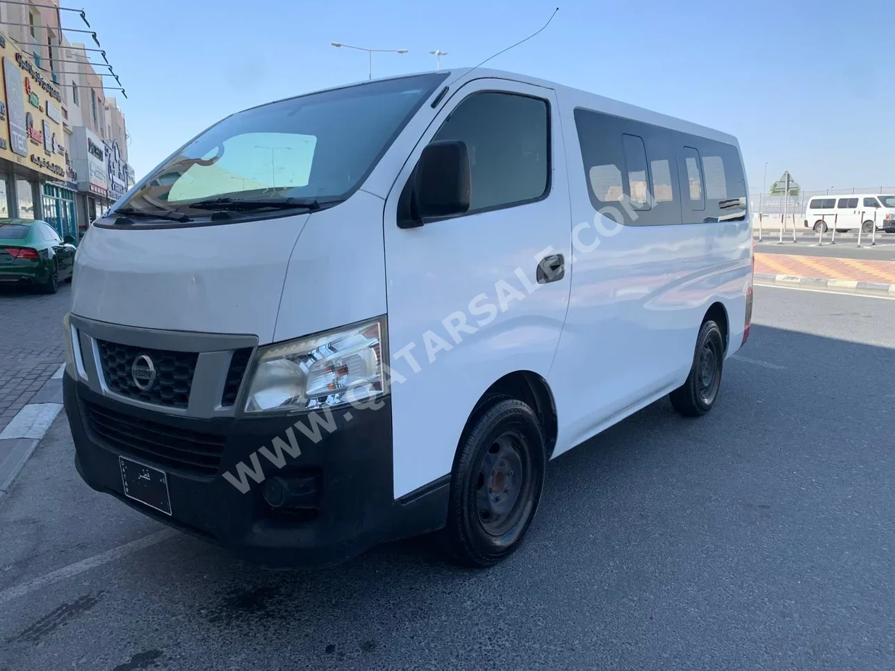 Nissan  Urvan  2016  Manual  271,000 Km  4 Cylinder  Front Wheel Drive (FWD)  Van / Bus  White