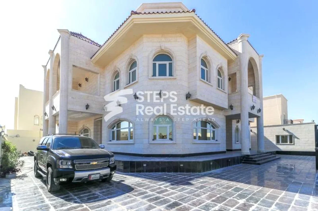 Family Residential  - Not Furnished  - Al Wakrah  - Al Wukair  - 8 Bedrooms