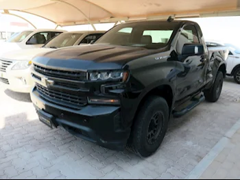 Chevrolet  Silverado  LT  2020  Automatic  98,000 Km  8 Cylinder  Four Wheel Drive (4WD)  Pick Up  Black