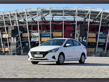 Hyundai  Accent  2022  Automatic  61,500 Km  4 Cylinder  Front Wheel Drive (FWD)  Sedan  White  With Warranty