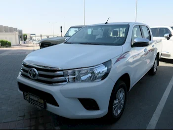 Toyota  Hilux  2025  Automatic  0 Km  4 Cylinder  Rear Wheel Drive (RWD)  Pick Up  White  With Warranty