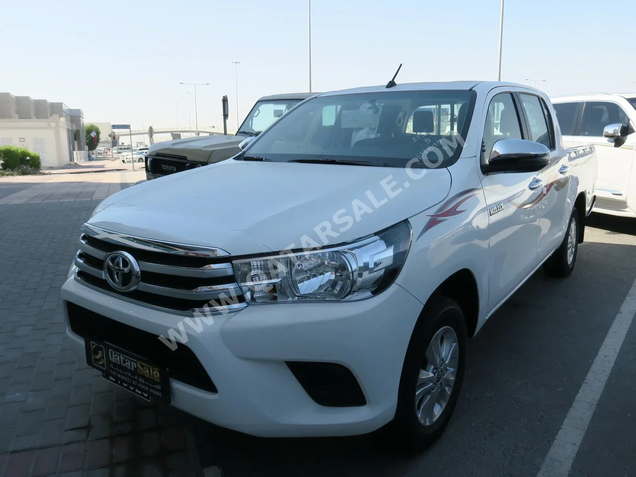  Toyota  Hilux  2025  Automatic  0 Km  4 Cylinder  Four Wheel Drive (4WD)  Pick Up  White  With Warranty