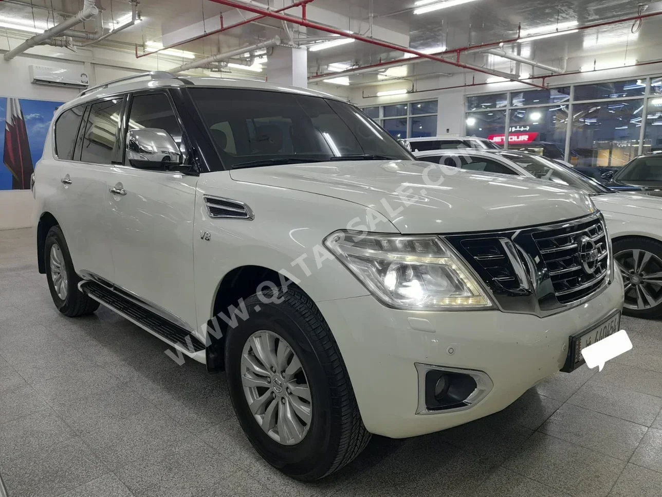 Nissan  Patrol  SE  2016  Automatic  228,000 Km  8 Cylinder  Four Wheel Drive (4WD)  SUV  White