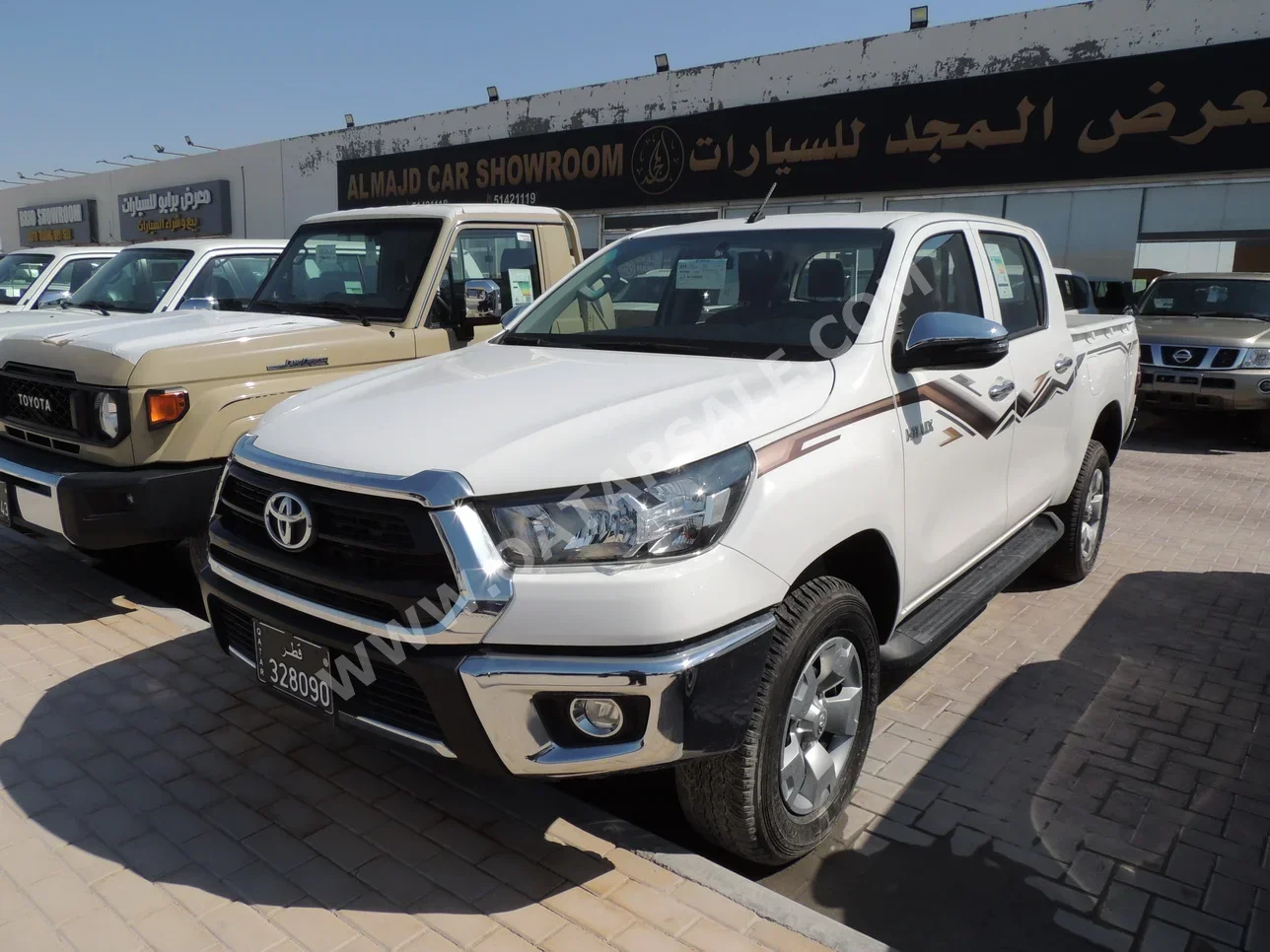 Toyota  Hilux  2024  Automatic  0 Km  4 Cylinder  Four Wheel Drive (4WD)  Pick Up  White  With Warranty