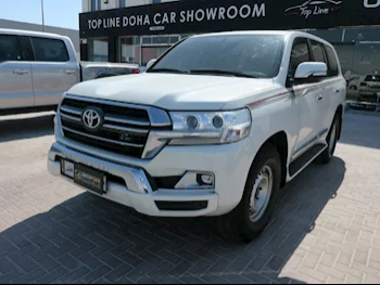 Toyota  Land Cruiser  GXR  2020  Automatic  260,000 Km  8 Cylinder  Four Wheel Drive (4WD)  SUV  White