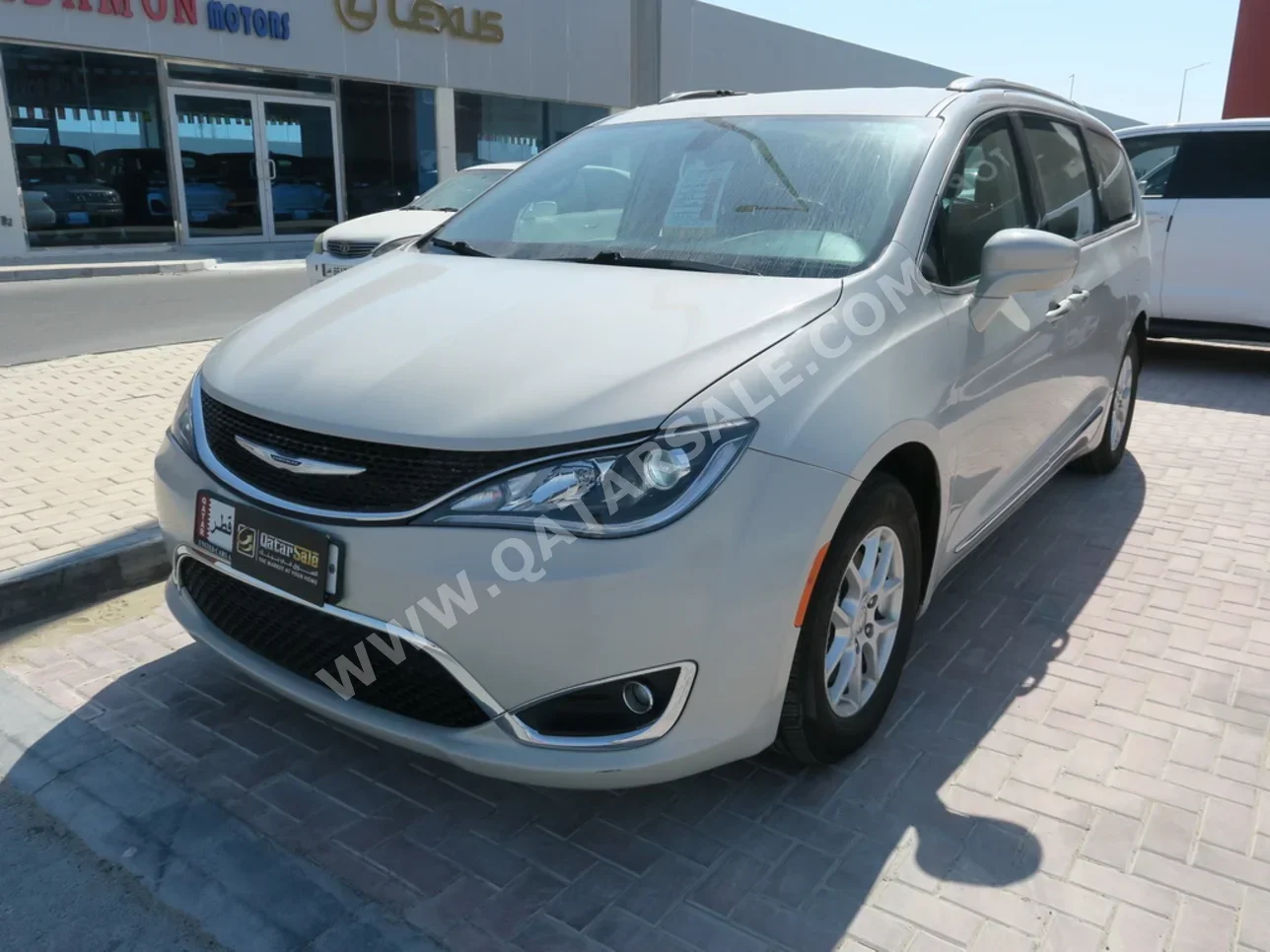 Chrysler  Pacifica  2019  Automatic  144,000 Km  6 Cylinder  Rear Wheel Drive (RWD)  Van / Bus  Beige