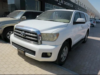 Toyota  Sequoia  SR5  2011  Automatic  400,000 Km  8 Cylinder  Four Wheel Drive (4WD)  SUV  White