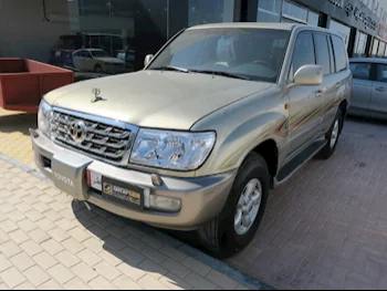 Toyota  Land Cruiser  GXR  2006  Automatic  436,000 Km  6 Cylinder  Four Wheel Drive (4WD)  SUV  Gold