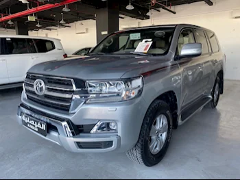 Toyota  Land Cruiser  GXR  2020  Automatic  124,000 Km  6 Cylinder  Four Wheel Drive (4WD)  SUV  Silver