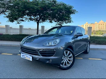 Porsche  Cayenne  S  2011  Automatic  71,000 Km  8 Cylinder  Four Wheel Drive (4WD)  SUV  Gray