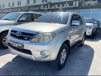 Toyota  Fortuner  SR5  2008  Automatic  241,000 Km  6 Cylinder  Four Wheel Drive (4WD)  SUV  Silver