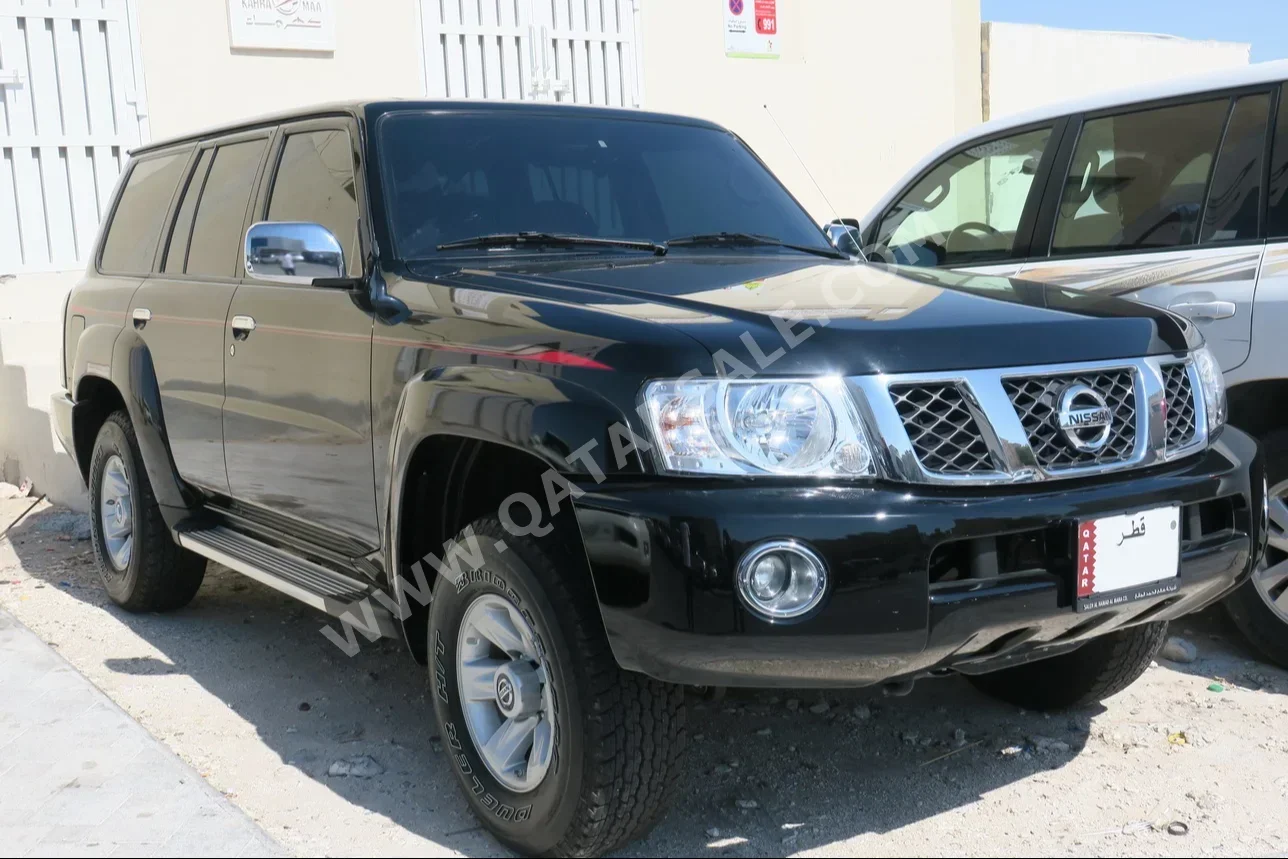 Nissan  Patrol  Safari  2022  Automatic  6,000 Km  6 Cylinder  Four Wheel Drive (4WD)  SUV  Black  With Warranty