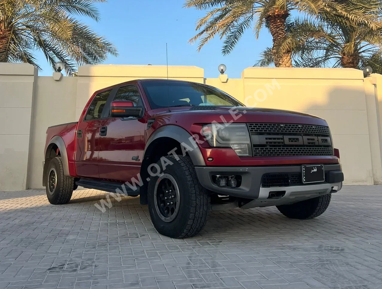 Ford  Raptor  SVT  2014  Automatic  102,000 Km  8 Cylinder  Four Wheel Drive (4WD)  Pick Up  Maroon