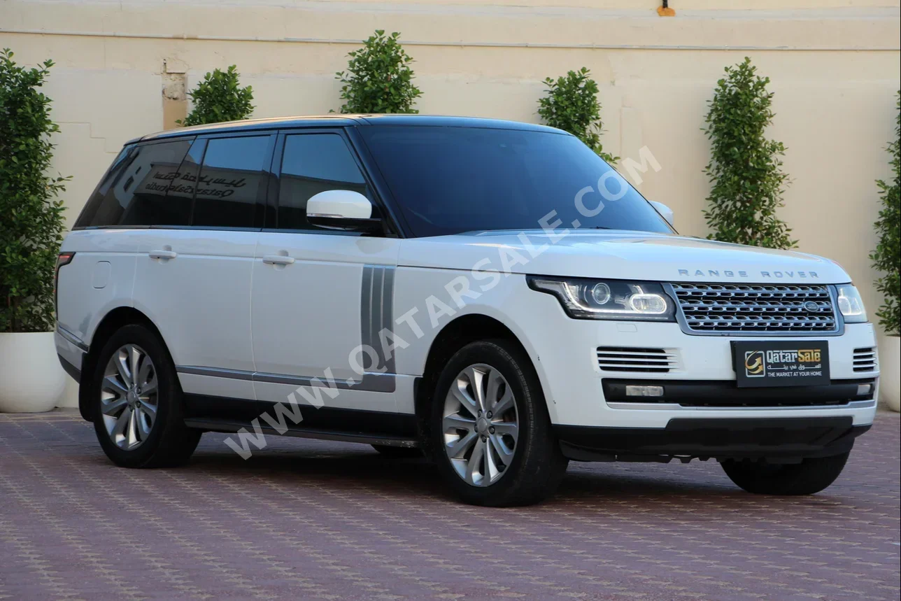 Land Rover  Range Rover  Vogue  2015  Automatic  288,000 Km  8 Cylinder  Four Wheel Drive (4WD)  SUV  White