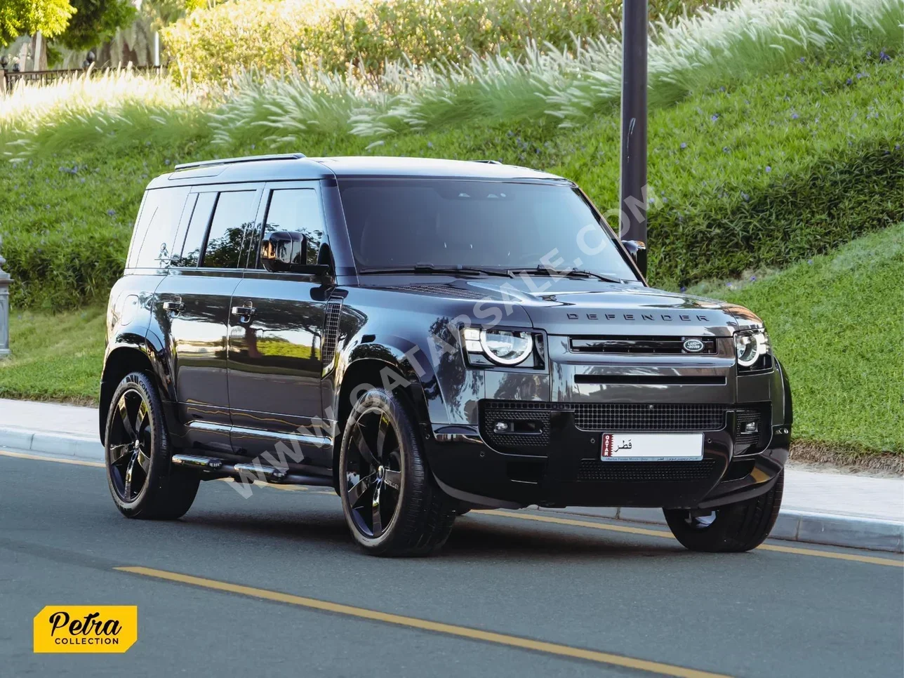 Land Rover  Defender  SUV 4x4  Grey  2024