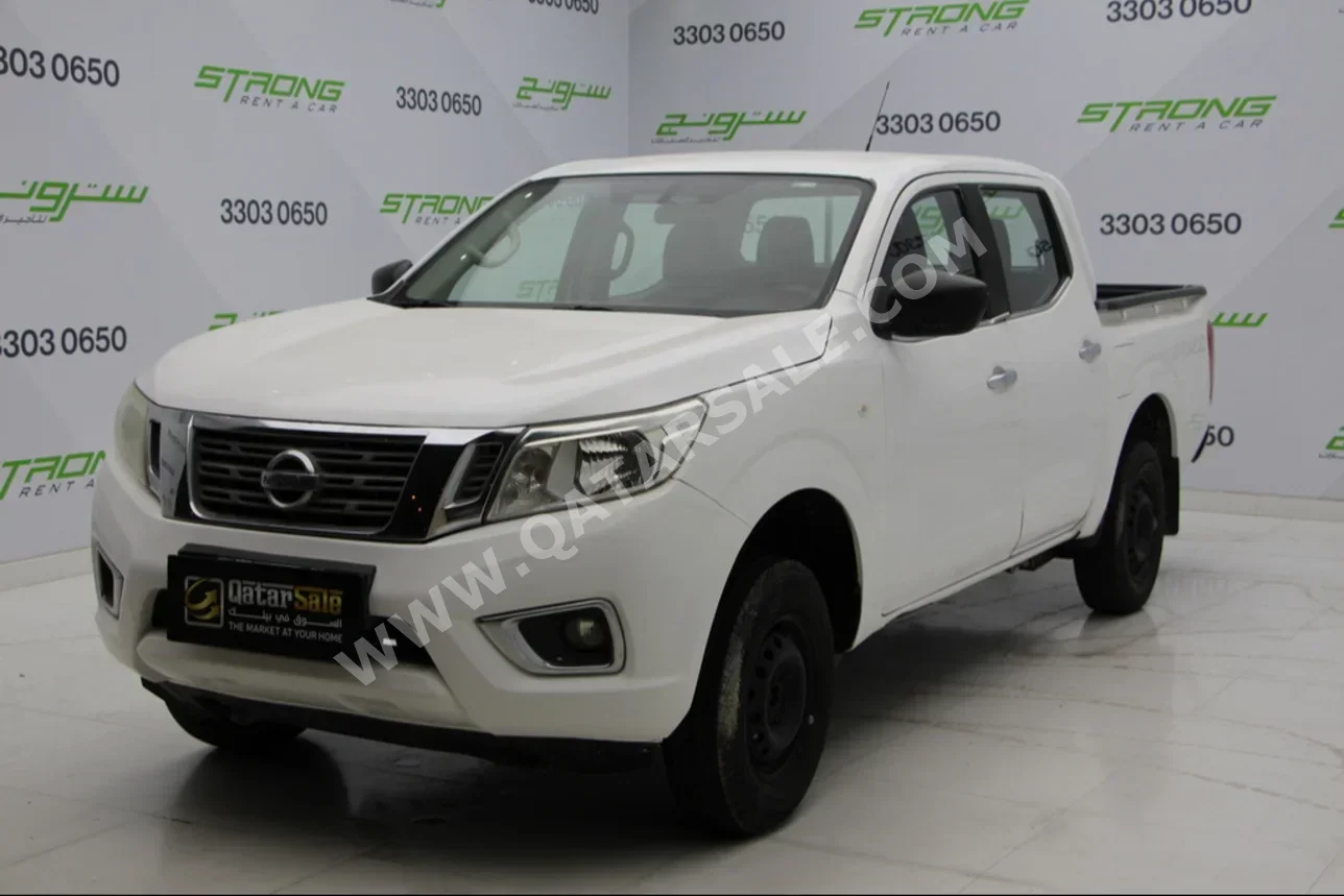 Nissan  Navara  2017  Automatic  243,000 Km  4 Cylinder  Rear Wheel Drive (RWD)  Pick Up  White