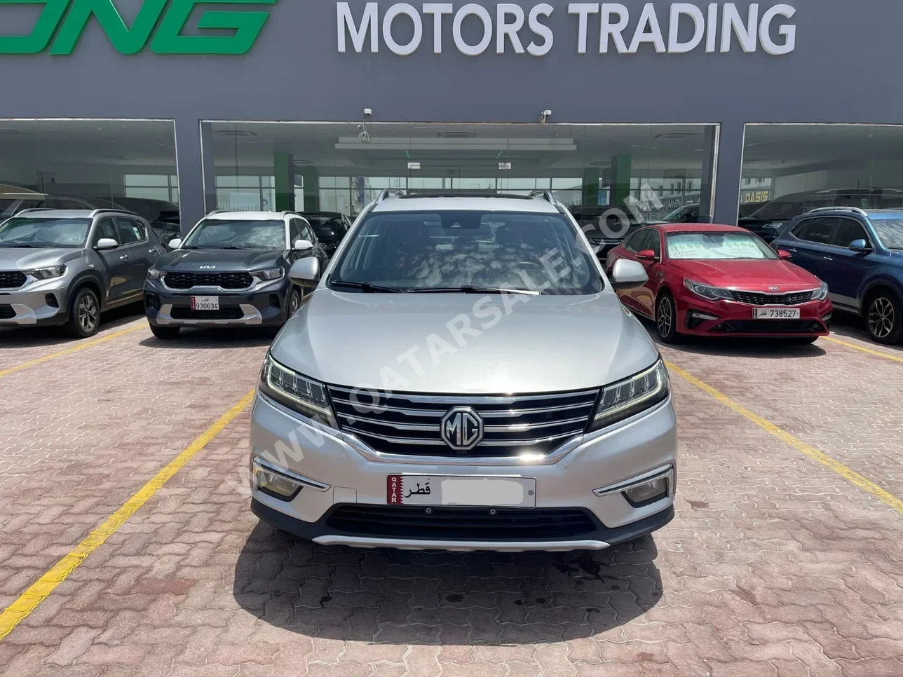 MG  RX5  2020  Automatic  75٬000 Km  4 Cylinder  Four Wheel Drive (4WD)  SUV  Silver  With Warranty