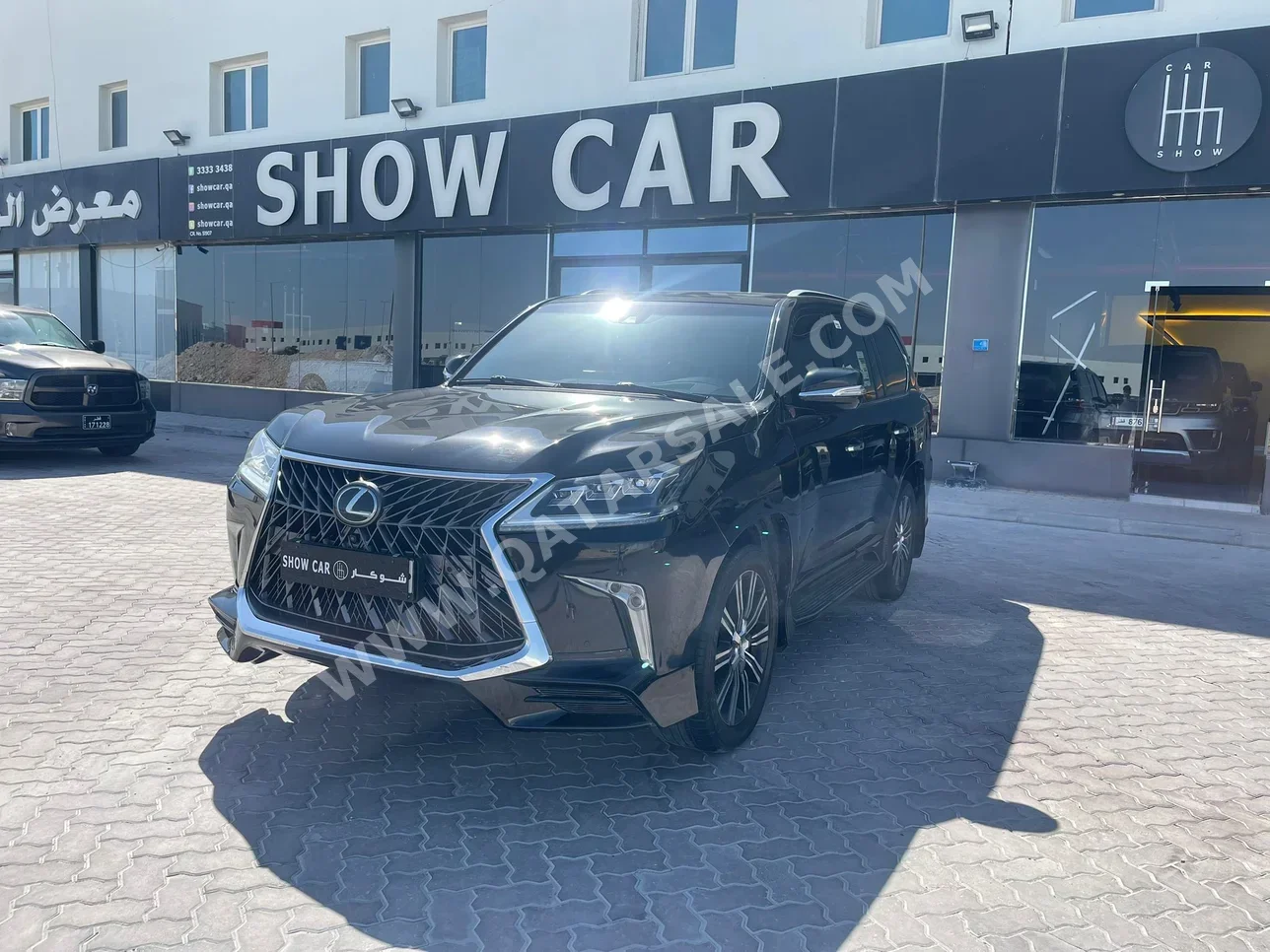 Lexus  LX  570  2018  Automatic  250,000 Km  8 Cylinder  Four Wheel Drive (4WD)  SUV  Black