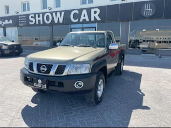 Nissan  Patrol  Pickup  2021  Manual  0 Km  6 Cylinder  Four Wheel Drive (4WD)  Pick Up  Gold  With Warranty