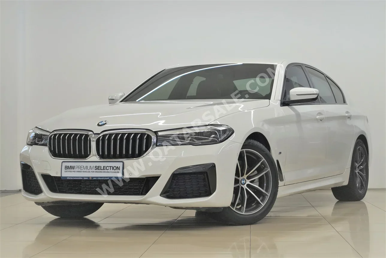 BMW  5-Series  520i  2022  Automatic  27,900 Km  4 Cylinder  Rear Wheel Drive (RWD)  Sedan  White  With Warranty