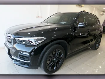 BMW  X-Series  X5  2022  Automatic  30,000 Km  6 Cylinder  Four Wheel Drive (4WD)  SUV  Black  With Warranty