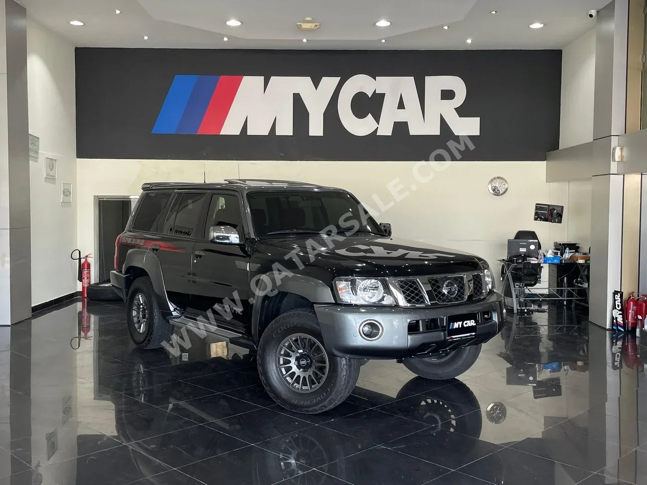 Nissan  Patrol  Super Safari  2024  Manual  3٬500 Km  6 Cylinder  Four Wheel Drive (4WD)  SUV  Black  With Warranty