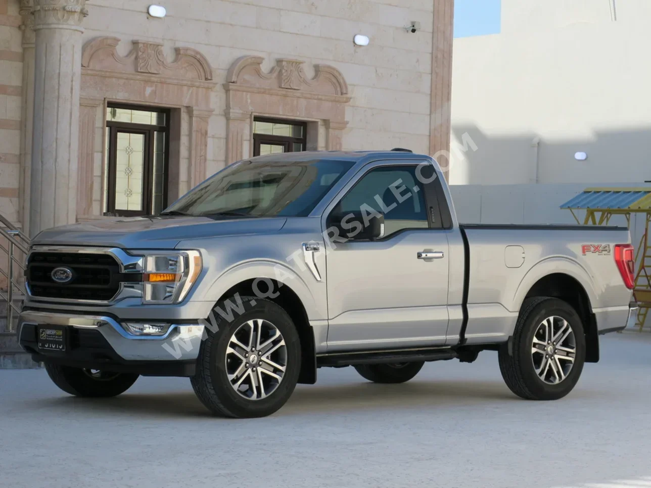 Ford  F  150 XLT  2022  Automatic  34,000 Km  8 Cylinder  Four Wheel Drive (4WD)  Pick Up  Silver  With Warranty