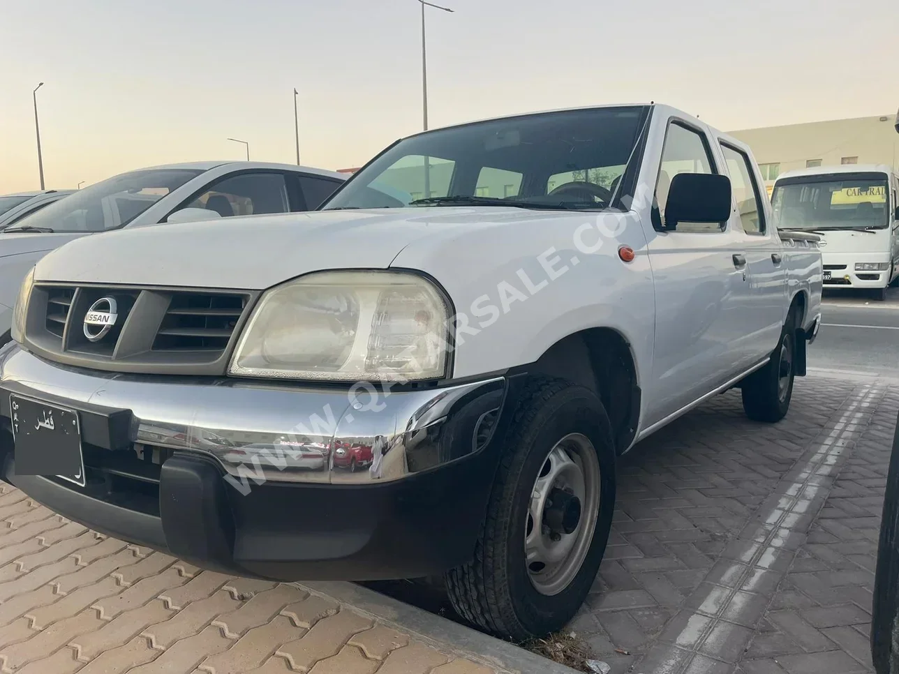 Nissan  Pickup  2016  Manual  210,000 Km  4 Cylinder  Pick Up  White