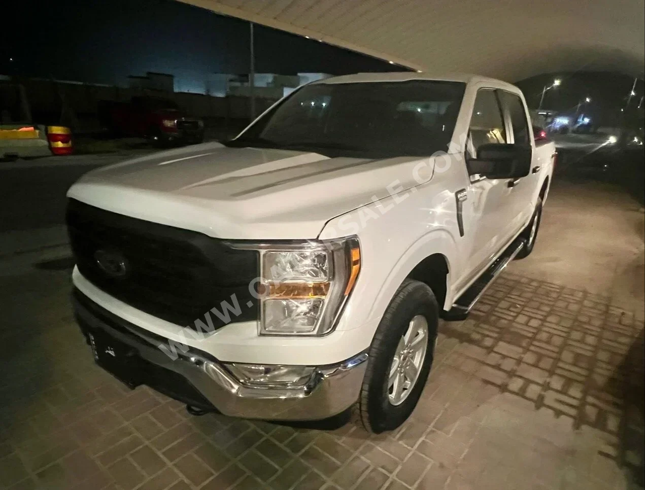 Ford  F  150  2022  Automatic  0 Km  8 Cylinder  Four Wheel Drive (4WD)  Pick Up  Pearl  With Warranty