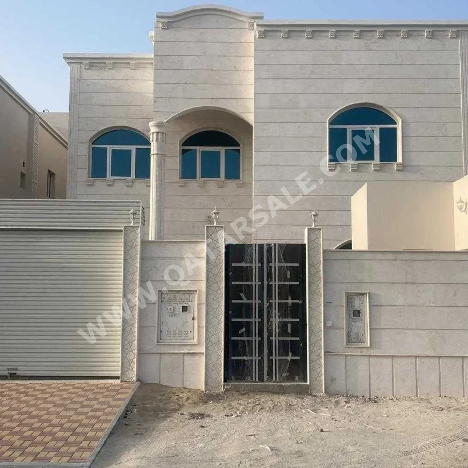 Family Residential  - Not Furnished  - Al Khor  - Al Khor  - 7 Bedrooms