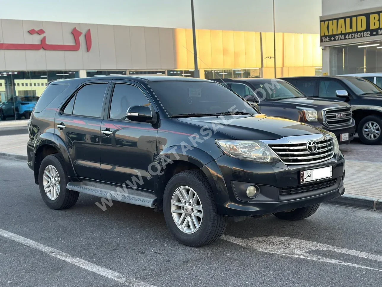 Toyota  Fortuner  SR5  2013  Automatic  280,000 Km  4 Cylinder  Four Wheel Drive (4WD)  SUV  Gray