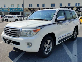 Toyota  Land Cruiser  GXR  2015  Automatic  218,000 Km  8 Cylinder  Four Wheel Drive (4WD)  SUV  White