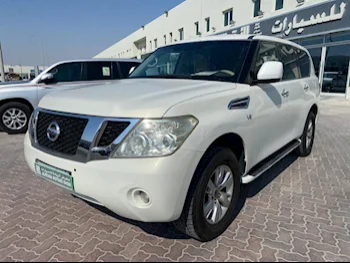 Nissan  Patrol  SE  2012  Manual  203,000 Km  8 Cylinder  Four Wheel Drive (4WD)  SUV  White