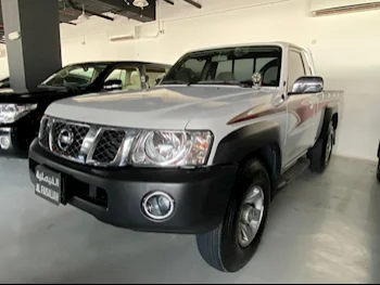 Nissan  Patrol  Pickup  2021  Manual  47,000 Km  6 Cylinder  Four Wheel Drive (4WD)  Pick Up  White