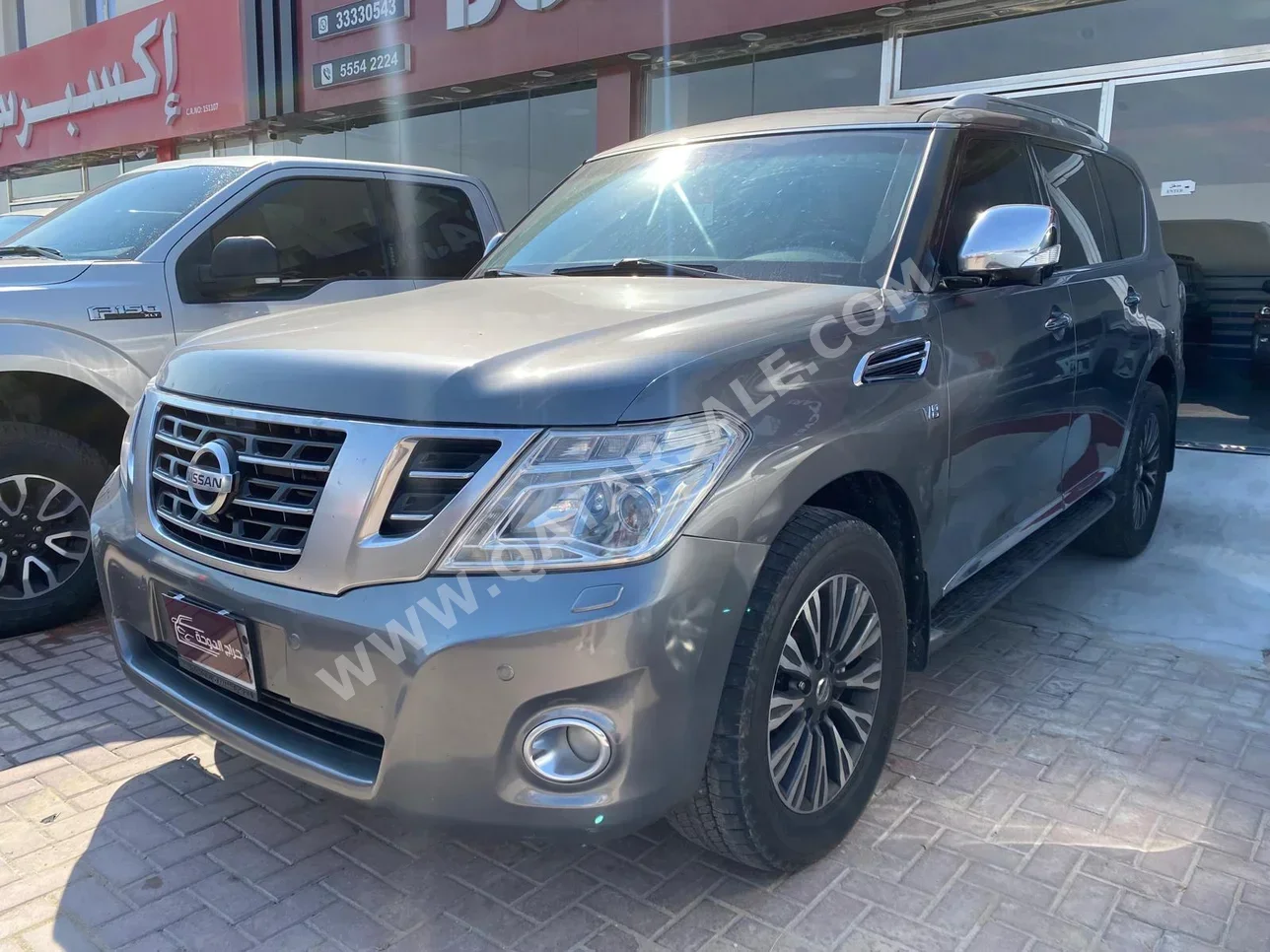 Nissan  Patrol  Platinum  2014  Automatic  244,000 Km  8 Cylinder  Four Wheel Drive (4WD)  SUV  Gray