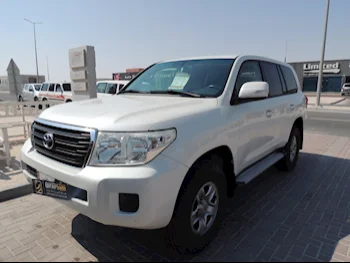 Toyota  Land Cruiser  G  2014  Automatic  318,000 Km  6 Cylinder  Four Wheel Drive (4WD)  SUV  White