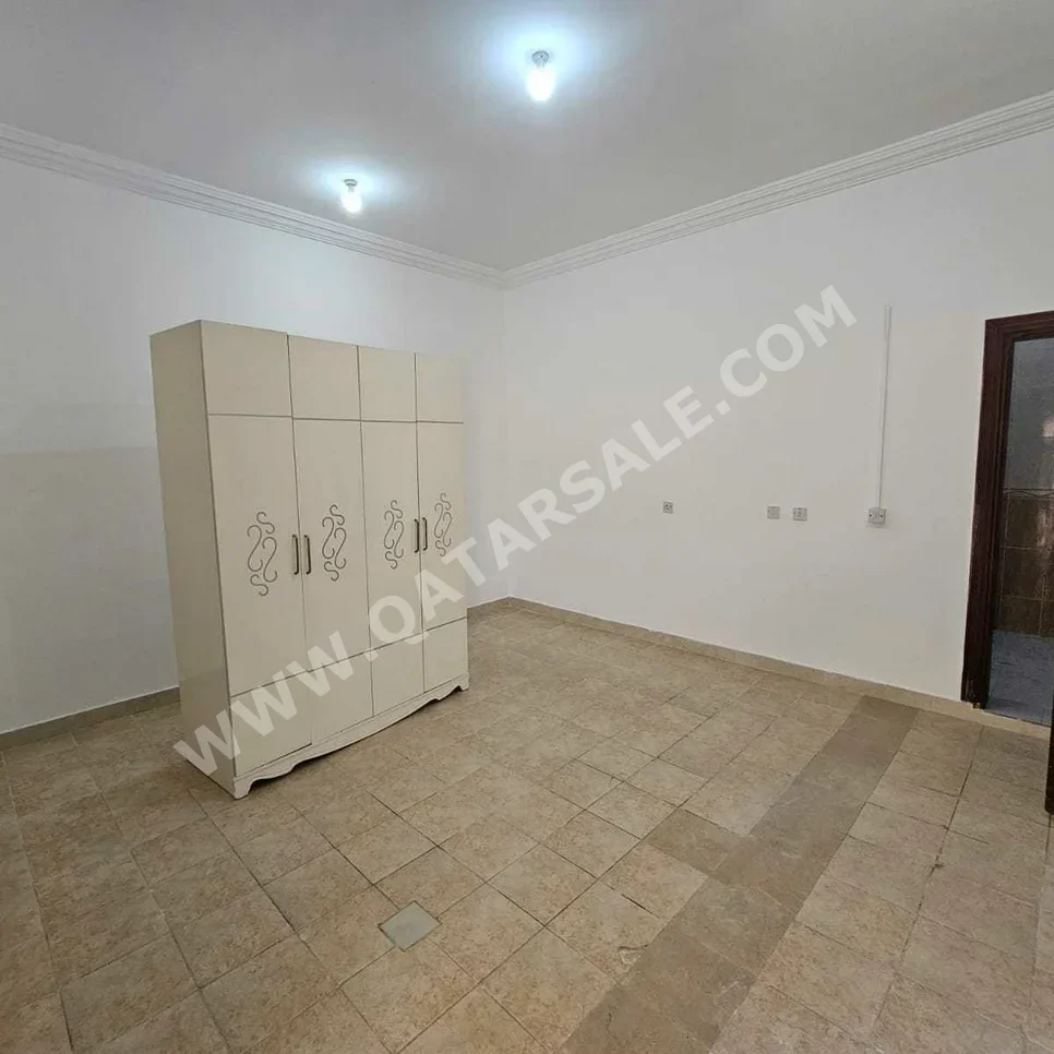 1 Bedrooms  Apartment  For Rent  in Al Rayyan -  Abu Hamour  Not Furnished