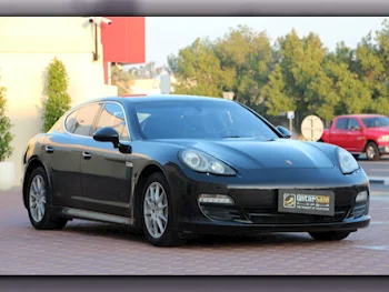 Porsche  Panamera  S  2010  Automatic  53,000 Km  8 Cylinder  Rear Wheel Drive (RWD)  Sedan  Gray