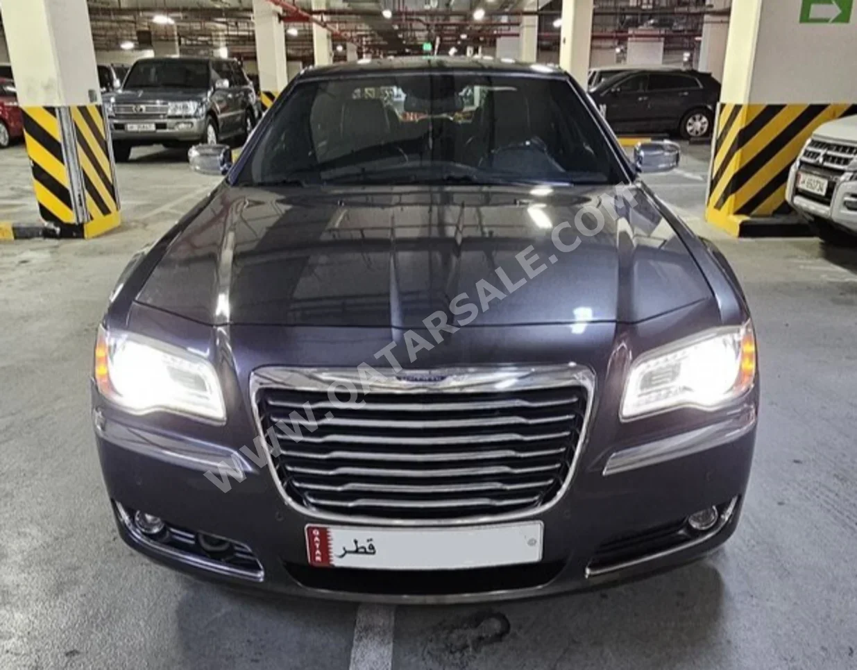 Chrysler  300C  2013  Automatic  51,000 Km  6 Cylinder  Rear Wheel Drive (RWD)  Sedan  Gray